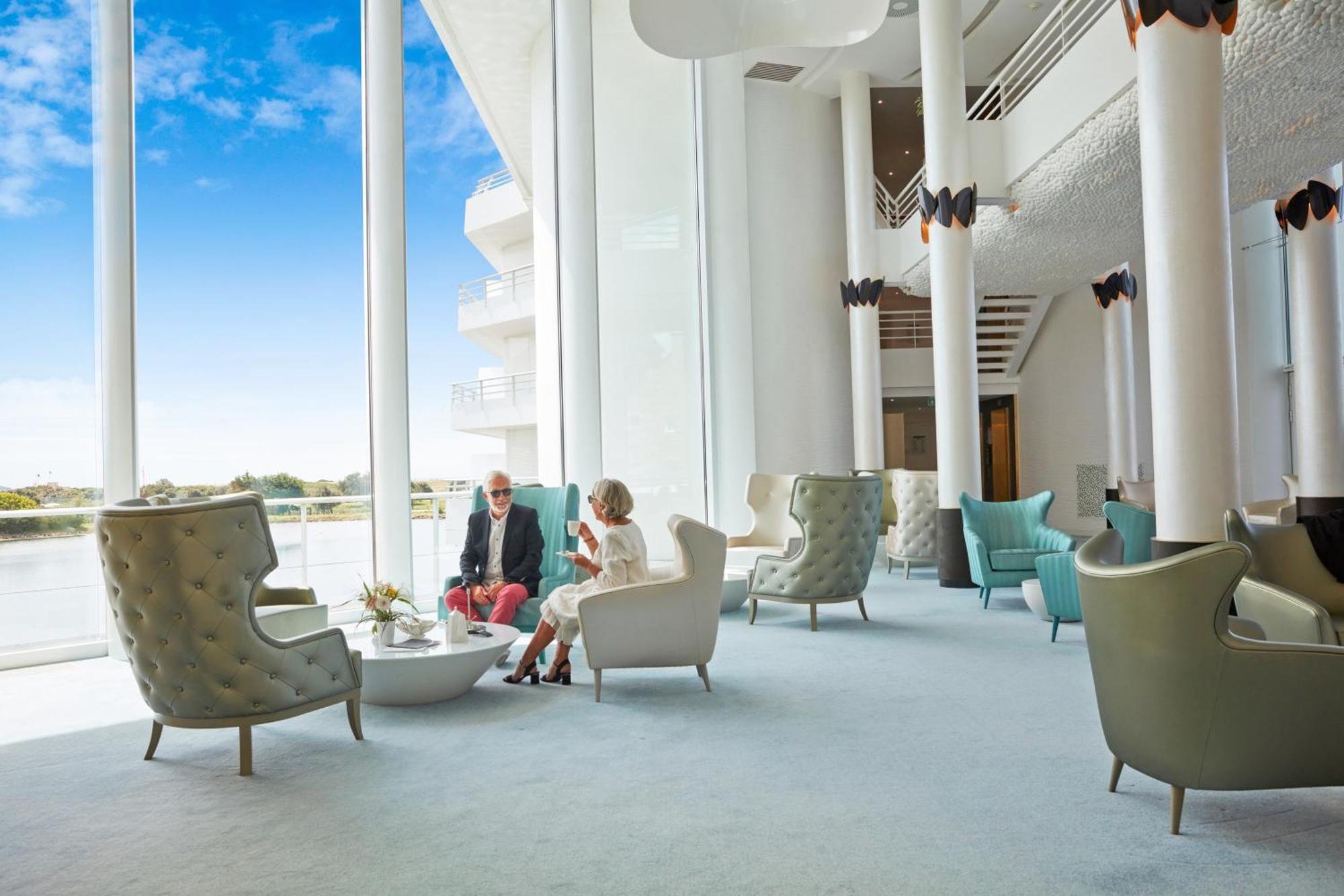 Miramar La Cigale Hotel Thalasso&Spa Arzon Esterno foto